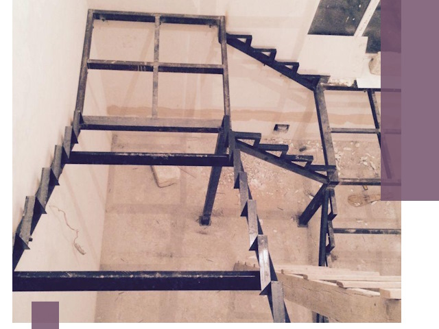 Монтаж лестниц на металлокаркасе в Ейске быстро и качественно