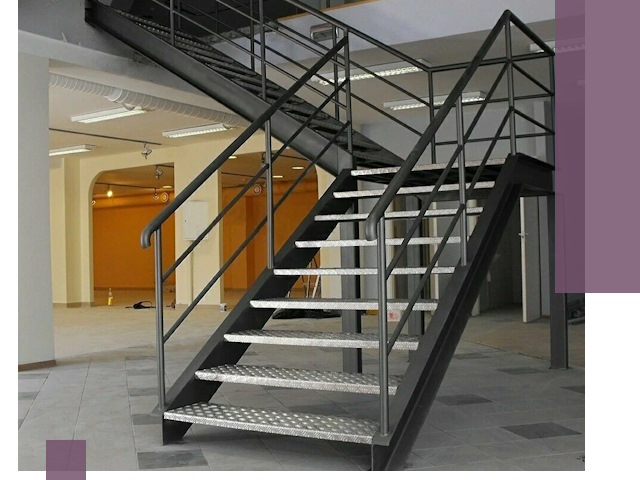 Лестницы для офиса в Ейске: изготовление, монтаж, демонтаж