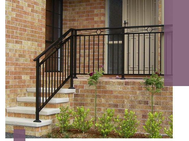 Уличные перила из металла под ключ в Ейске