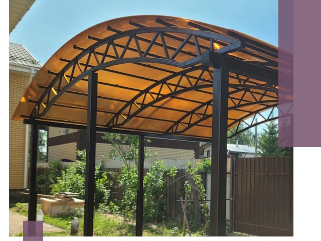 Изготовление навесов под ключ в Ейске из качественных материалов