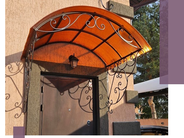 Демонтаж козырьков в Ейске быстро и безопасно