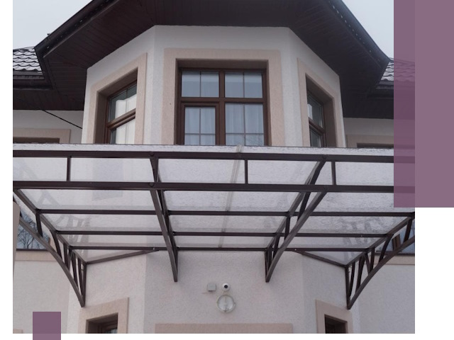 Козырьки из поликарбоната под ключ в Ейске