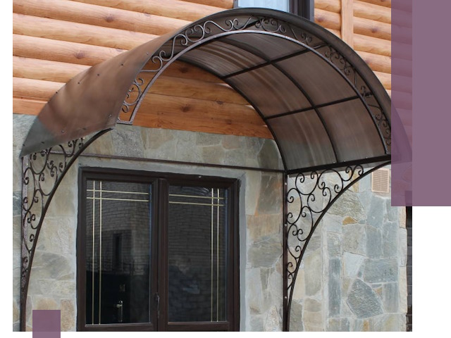 Арочные козырьки под ключ в Ейске: изготовление и монтаж