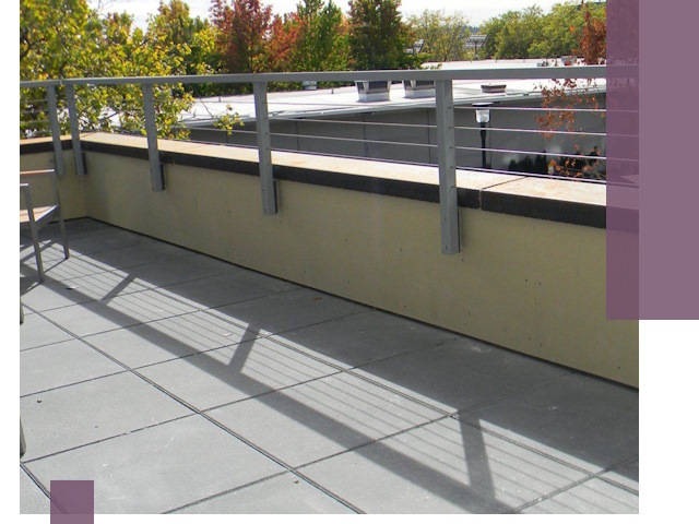 Металлические парапеты под ключ в Ейске: монтаж и изготовление