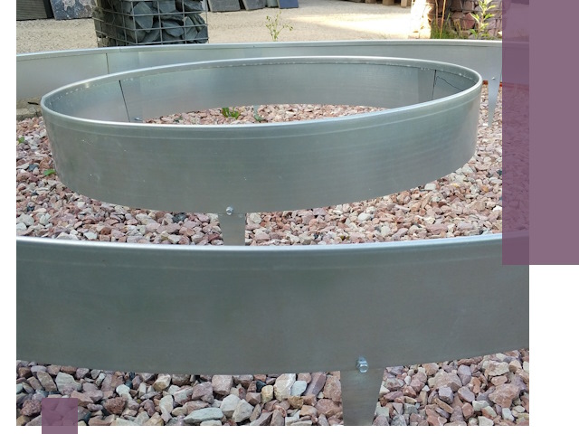 Нержавеющие бордюры под ключ в Ейске — изготовление и монтаж